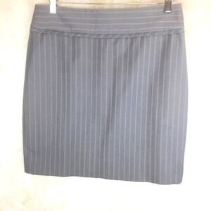 Calvin Klein Lined Gray PinStripe Skirt  Size 8